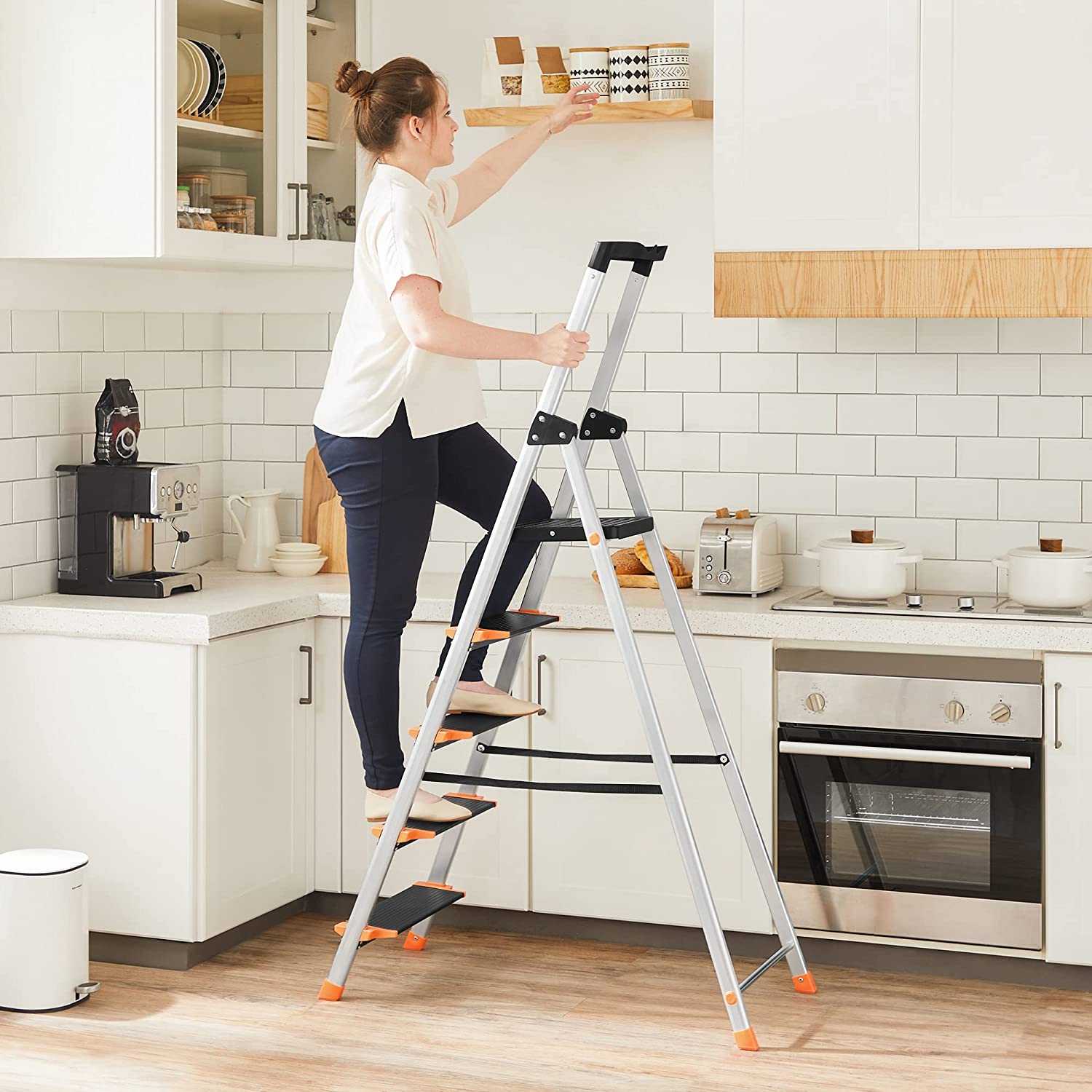 Fällbar stegstege – 5 steg – Aluminium – Svart-orange