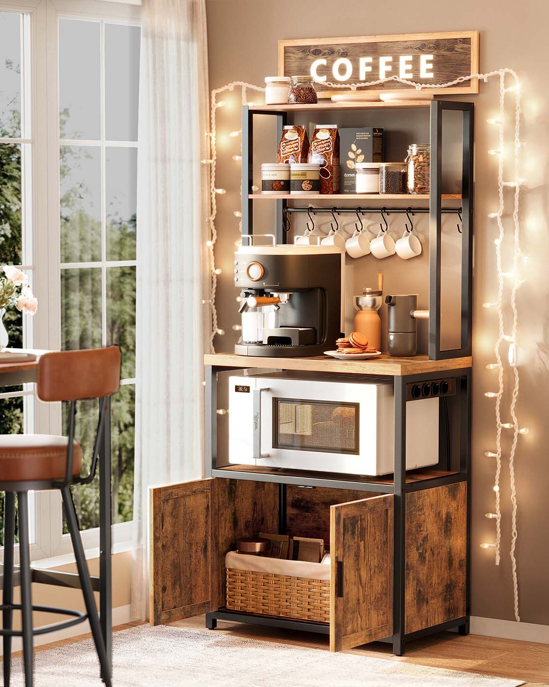 Kökshylla – Med uttag och krokar – Trä – Praktiskt förvaringsutrymme