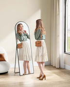 Böjd spegel i full storlek 150 x 40 cm bläck -svart