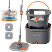 Vlakke Mop met Emmer – Vuilwaterscheiding – 3,5 L – 360° Draaibaar – Met 2 Moppads – Oranje en Grijs