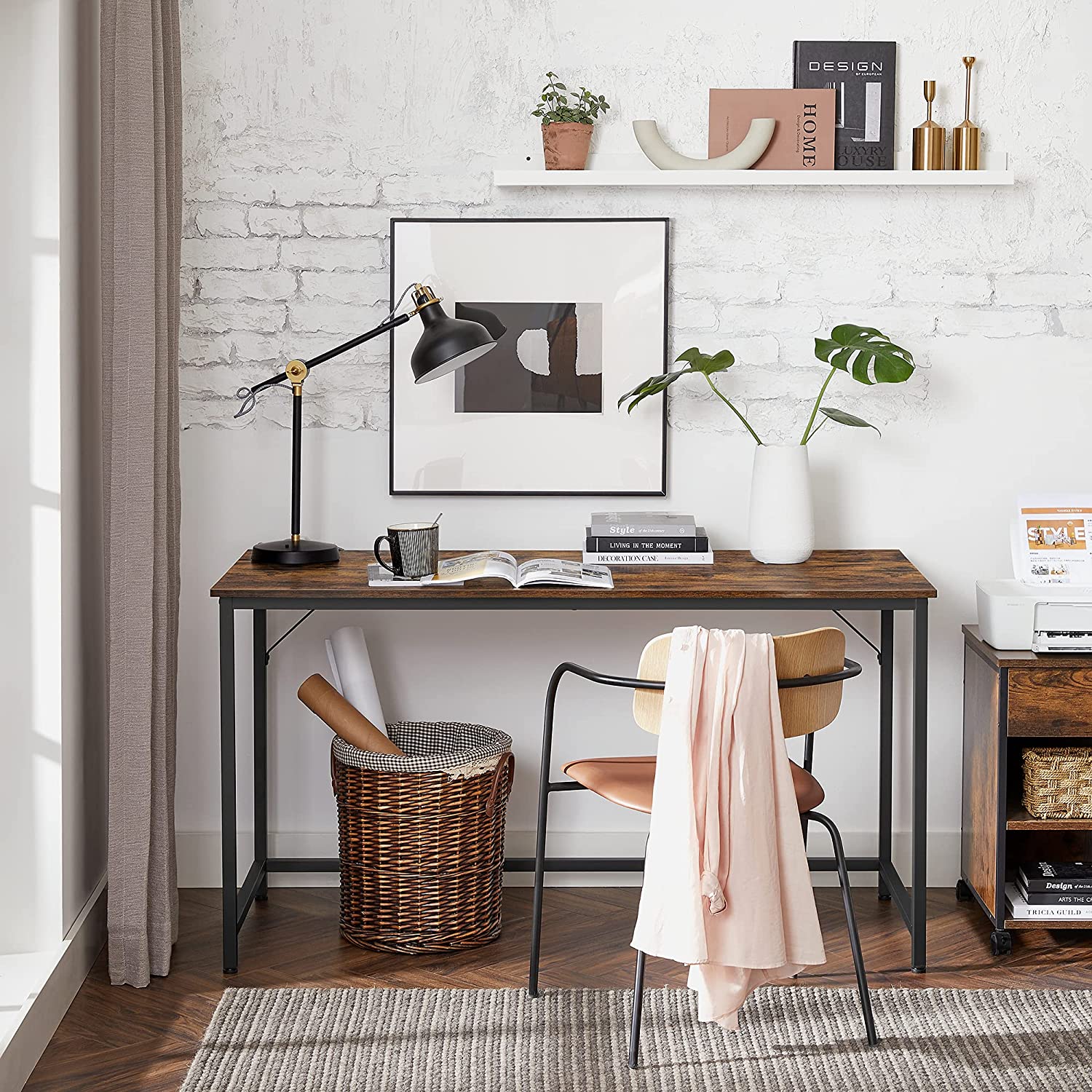 Skrivbord – Träskiva – Metallram – Vintage brun/svart