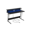 Skrivbord med monitorstativ – 135 cm – svart