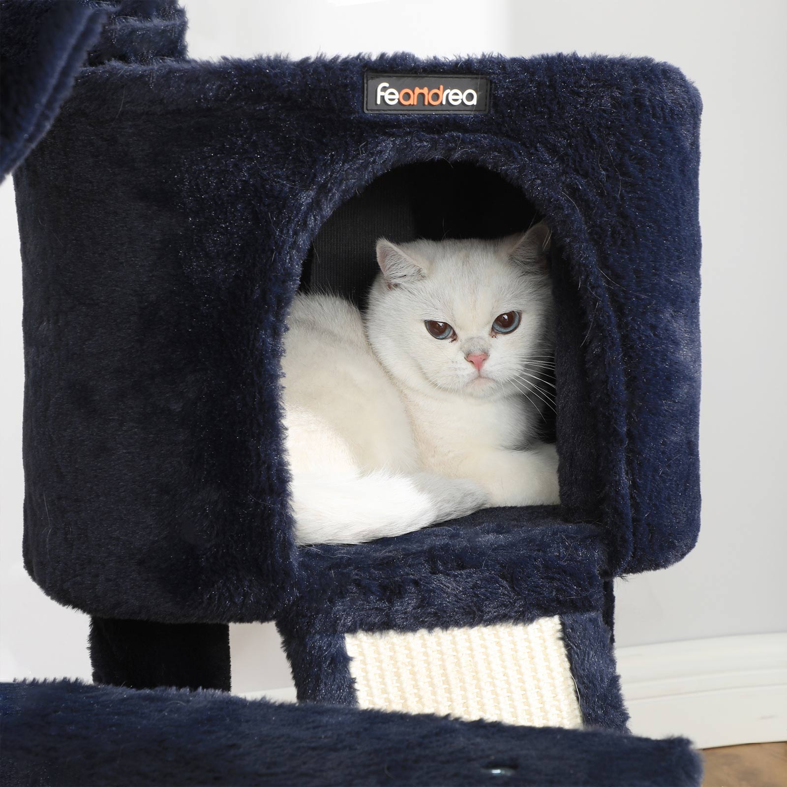 Skrapstolpe – med mjuk plysch och utsiktsplattform – blå