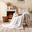 Lyxig – Konstpälsfilt Fluffig Plysch Kaninpäls Bubbel – 153 x 203 cm – Beige
