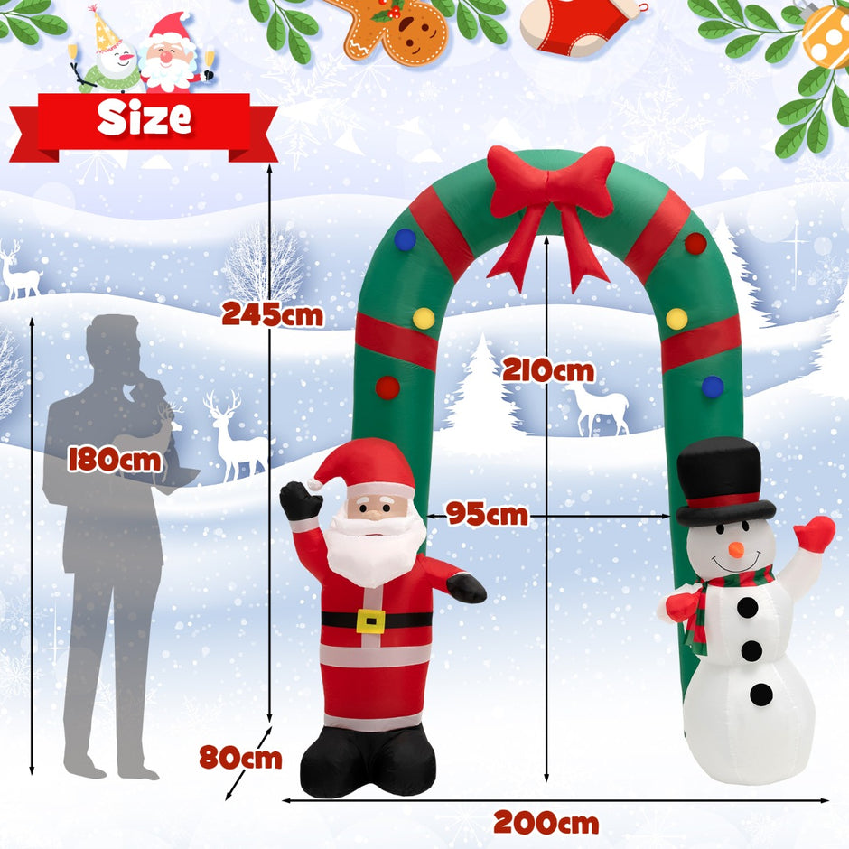 Hög – uppblåsbar julbåge med jultomten och snögubbedekoration – 245 cm – Färgglad