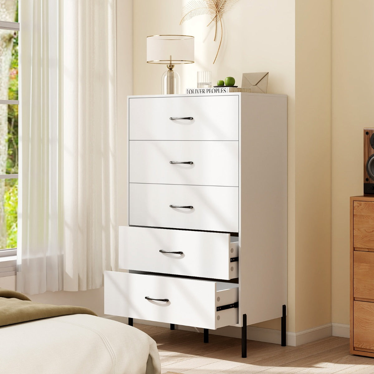 Låda – Byrå modern hög med Metallben – 5 – Vit