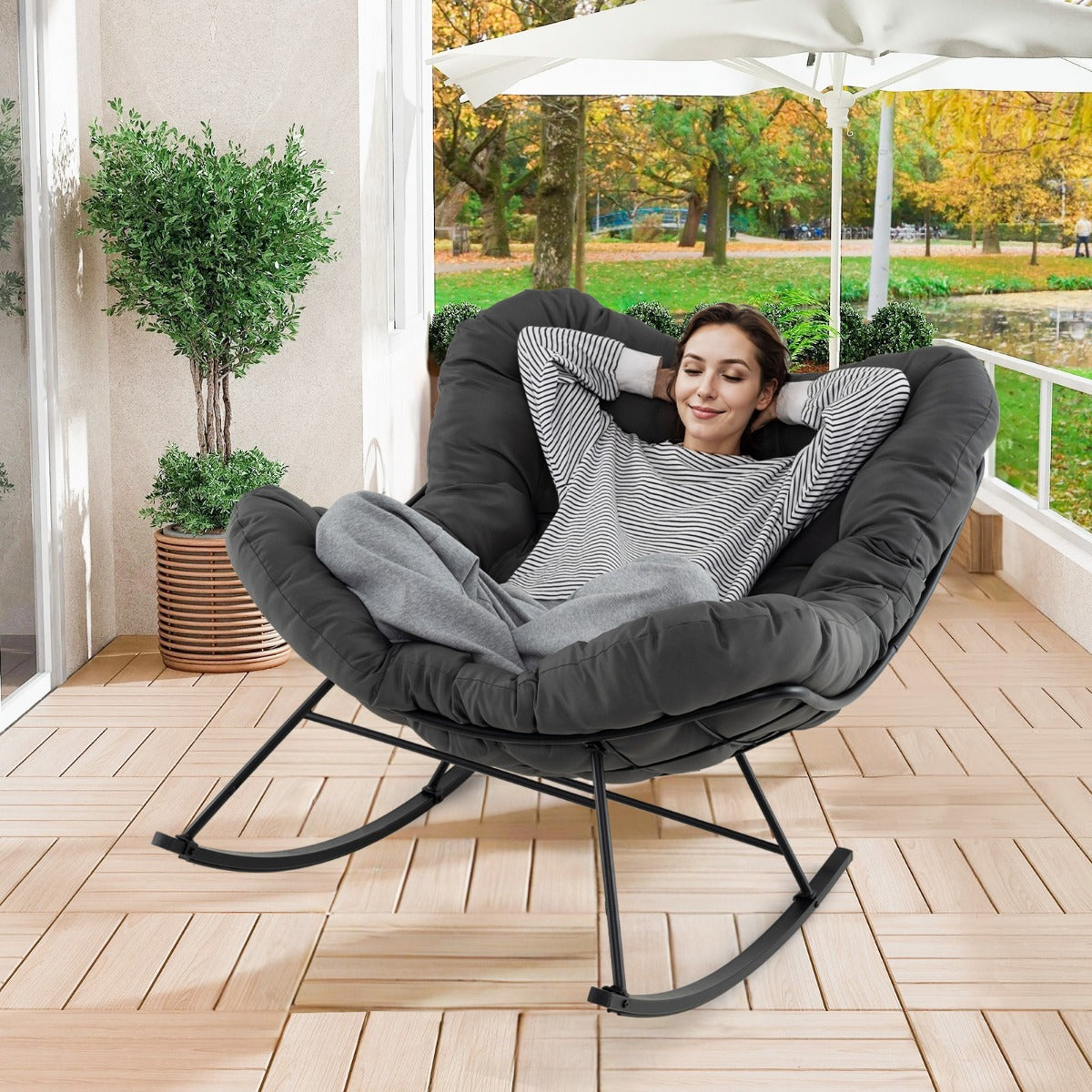 Gungstol – med vadderad kudde och bärförmåga Terrassstol – 205 kg – Grön